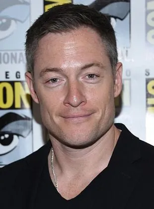 Tahmoh Penikett - Ator, 20 de maio de 1975