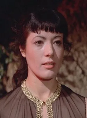 Tania Busselier - 29 de junho de 1946