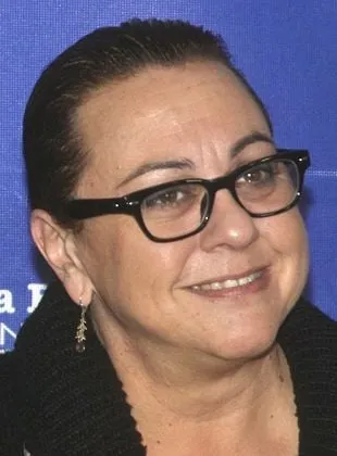 Tara Karsian - Atriz, 5 de agosto de 1965