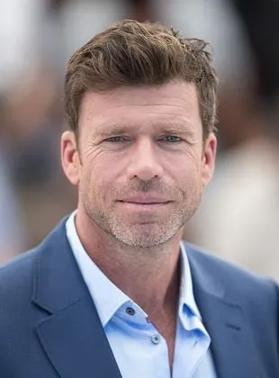 Taylor Sheridan - Ator, Roteirista, Produtor Executivo, 21 de maio de 1970