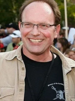 Ted Elliott - Roteirista, Criador dos personagens originais, Produtor de set, 4 de julho de 1961