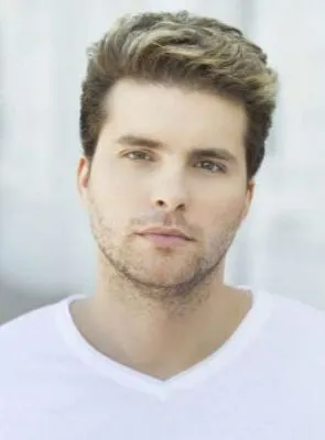 Thiago Fragoso - Ator, Produtor, 1 de novembro de 1981