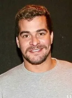 Thiago Martins - Ator, 19 de agosto de 1988