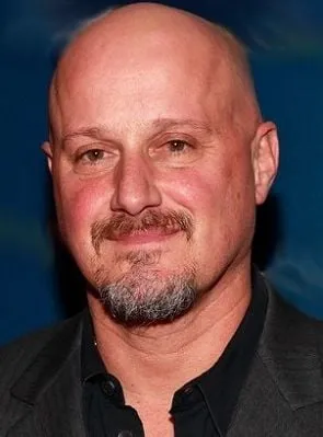 Tim Van Patten - Diretor, Ator, Produtor Executivo, 10 de junho de 1959