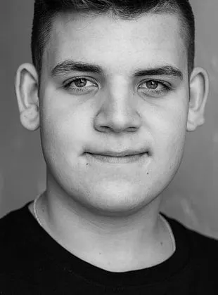 Tobie Donovan - 11 de junho de 2002