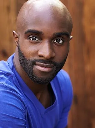 Toby Onwumere - 1 de fevereiro de 1990