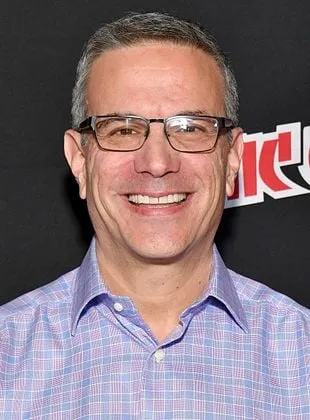 Todd Slavkin - Roteirista, Diretor, Produtor Executivo, 19 de setembro de 1965