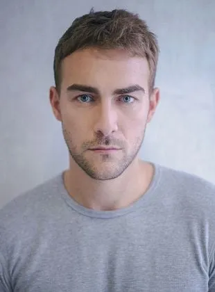Tom Austen - Ator, 15 de setembro de 1988