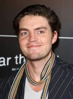 Tom Burke - Ator, 30 de junho de 1981