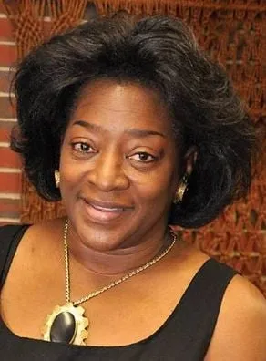 Tonea Stewart - Atriz, 3 de fevereiro de 1947