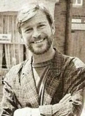 Tony Holland - 18 de janeiro de 1940, 28 de novembro de 2007