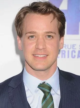 T.R. Knight - Ator, 23 de março de 1973