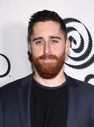 Trey Edward Shults - Diretor, Roteirista, Montador chefe, 6 de outubro de 1988