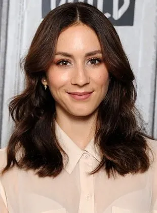 Troian Bellisario - Atriz, Diretora, Produtora, 28 de outubro de 1985