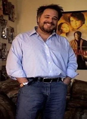 Turi Meyer - Roteirista, Diretor, Creator/Showrunner, 28 de junho de 1964