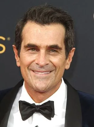 Ty Burrell - Ator, 22 de agosto de 1967