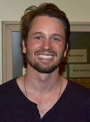 Tyler Ritter - Ator, 31 de janeiro de 1985