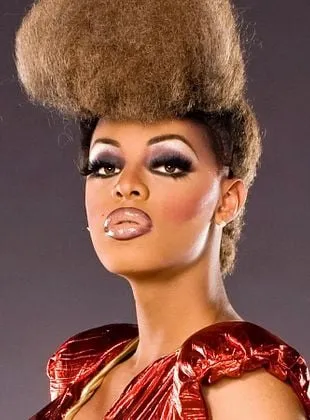 Tyra Sanchez - 22 de abril de 1988