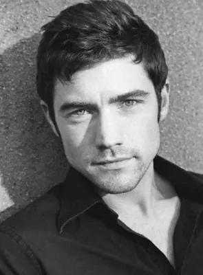 Tyron Leitso - Ator, 7 de janeiro de 1976