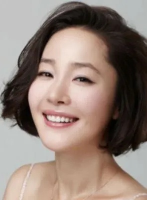 Uhm Ji-won - 25 de dezembro de 1977