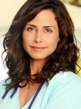 Valerie Cruz - Atriz, 18 de julho de 1976