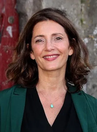 Valérie Karsenti - Atriz, 26 de agosto de 1968