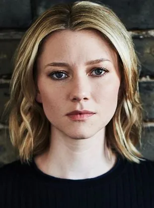 Valorie Curry - Atriz, 12 de fevereiro de 1986