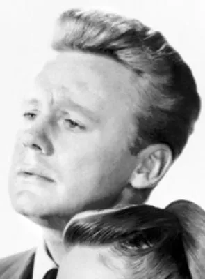 Van Johnson - Ator, 25 de agosto de 1916, 12 de dezembro de 2008