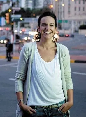 Veronica Perrotta - Atriz, Diretora, Produtora, 29 de janeiro de 1976