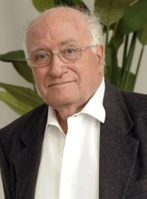 Vicente Aranda - 9 de novembro de 1926, 26 de maio de 2015