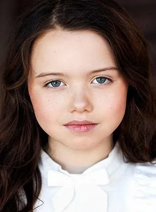 Violet McGraw - Atriz, 22 de abril de 2011