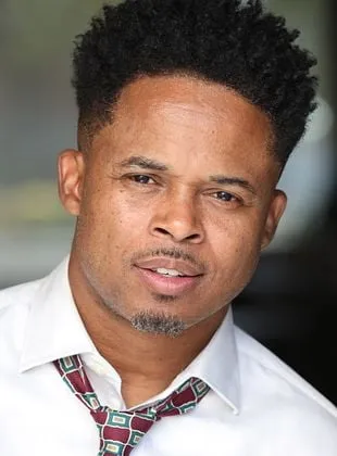 Walter Emanuel Jones - Ator, 30 de novembro de 1970