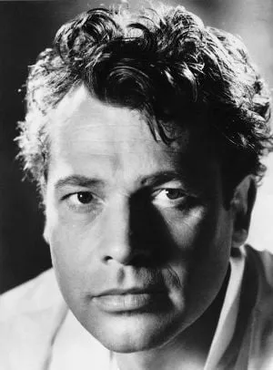 Walter Reyer - 4 de setembro de 1922, 8 de setembro de 1999