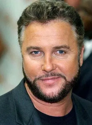 William L. Petersen - Ator, Produtor Executivo, Produtor, 21 de fevereiro de 1953