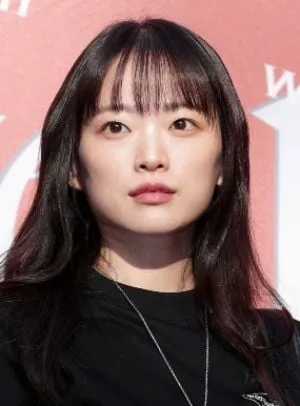 Woo-hee Chun - Atriz, 20 de abril de 1987