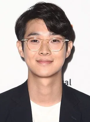 Woo-sik Choi - Ator, 26 de março de 1990