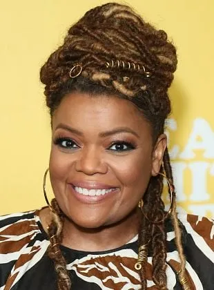 Yvette Nicole Brown - Atriz, 12 de agosto de 1971