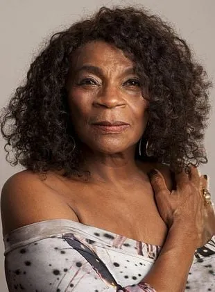 Zezé Motta - Atriz, 27 de junho de 1944