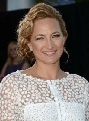 Zoë Bell - Atriz, Dublê, Produtor Executivo, 17 de novembro de 1978