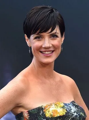 Zoe McLellan - Atriz, 6 de novembro de 1974